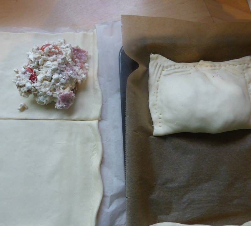 Pizzataschen mit Salami 9 Pizzataschen mit Salami Rezeptfamilie 12.10.2021