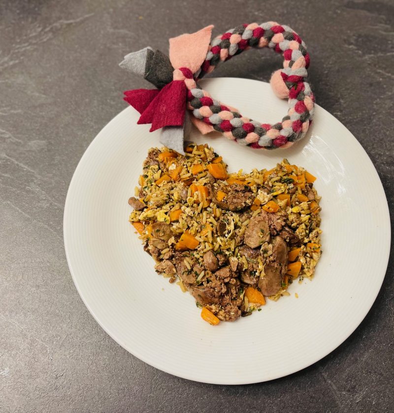 Geflügelleber Pfanne für Hunde 7 Geflügelleber Pfanne für Hunde - Rezeptfamilie ovrgestellt von Doggi-Dog.com
