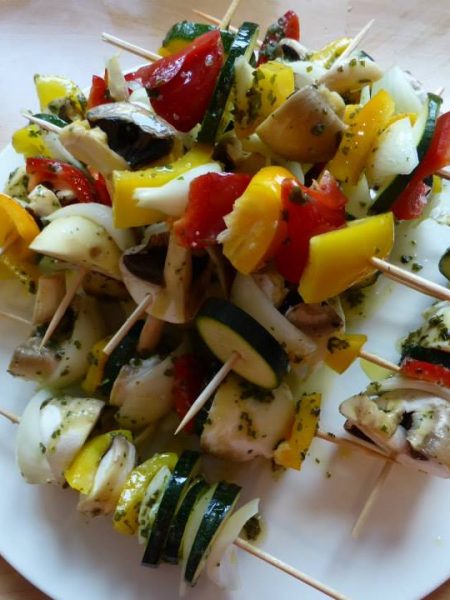 Rezepte 3 Gemüsespieße für den Grill - präsentiert von der Rezeptfamilie von Familyeller