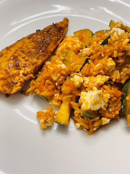 Rezepte 7 Zucchini-Reis-Pfanne mit Hähnchenschnitzel mediterran - Rezeptfamilie von Familyeller