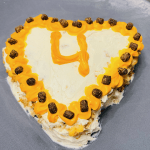 herzhafter Geburtstags-Hundekuchen zum 4. Geburtstag - präsentiert von der Rezeptfamilie