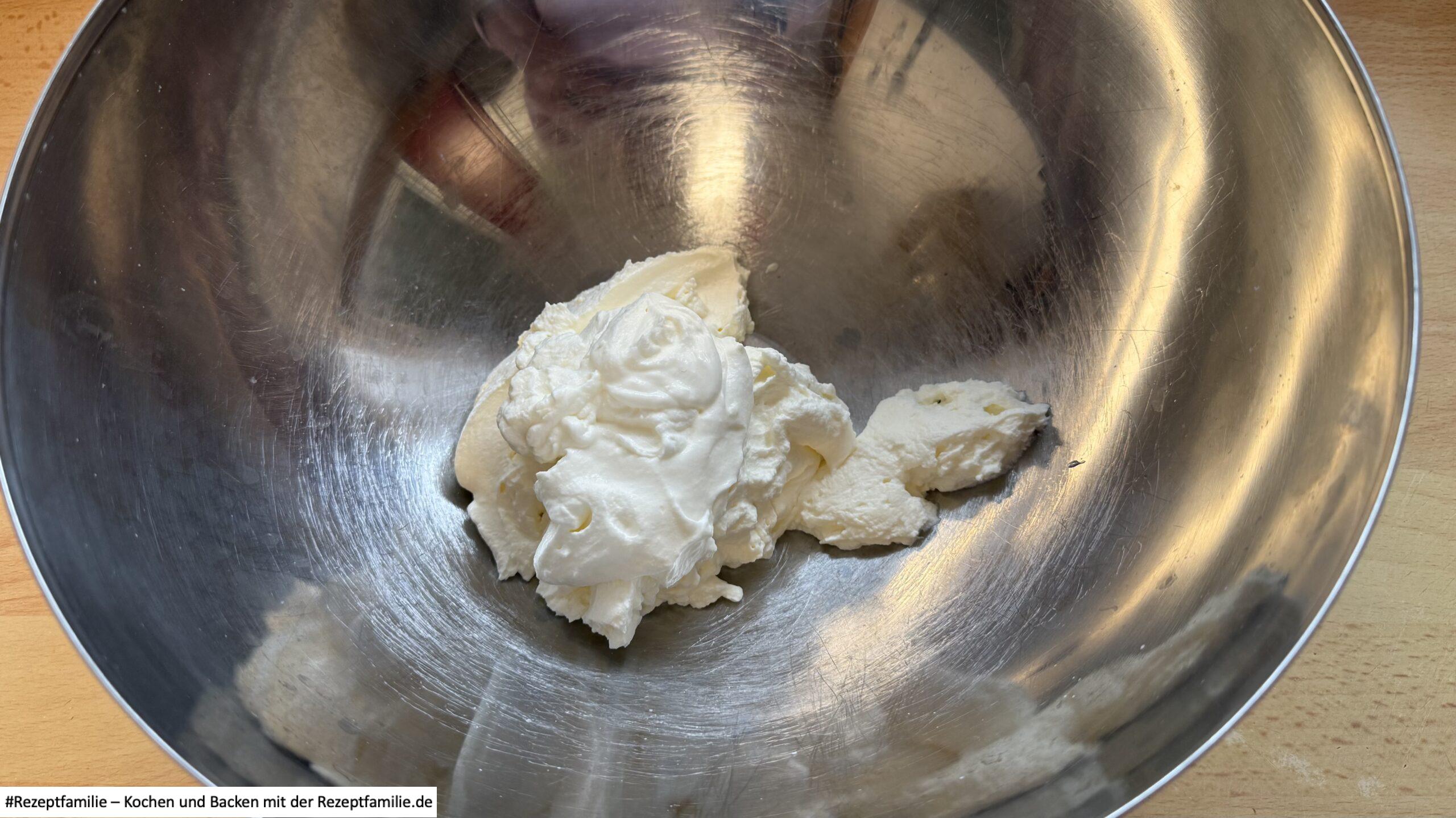 Schlagsahne - Trauben-Cookie-Dessert für 6 Personen - Rezeptfamilie