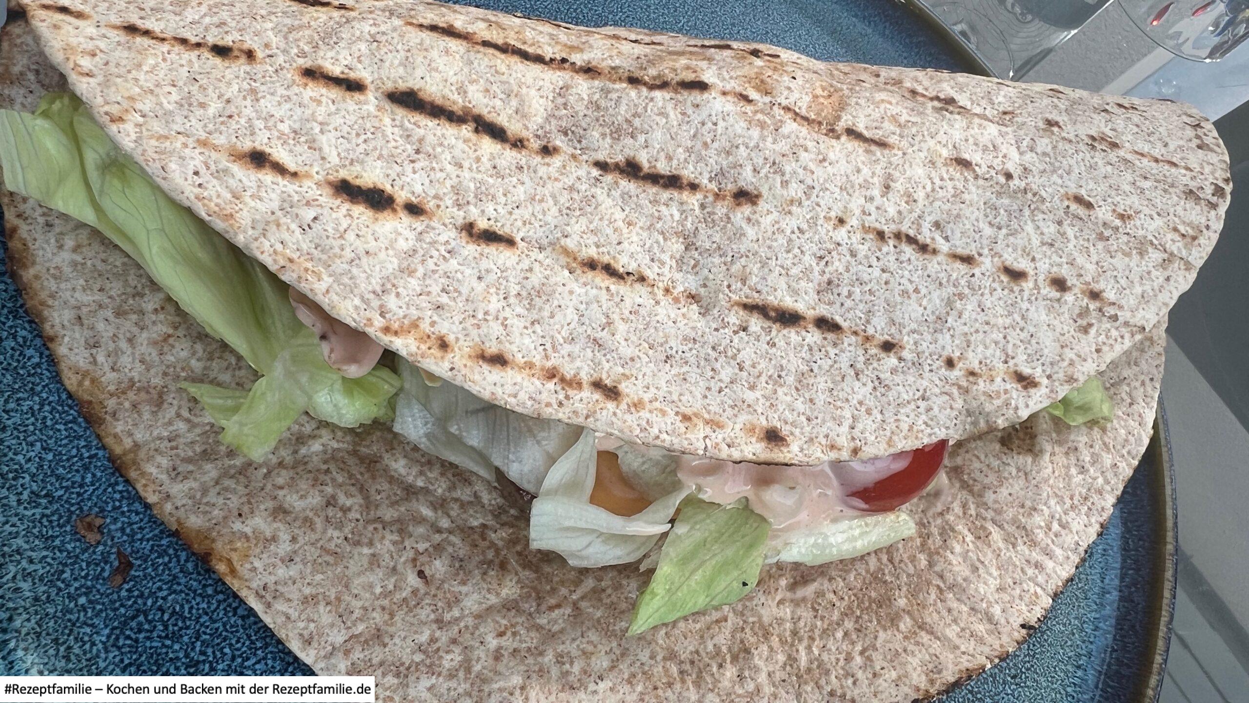 Smashed Wrap Cheeseburger von der Plancha - Rezeptfamilie queer