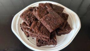 Brownies vom Blech – süße Fußball-Party-Rezepte