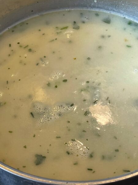 Neue Suppen Rezepte – Spargelsuppe aus Spargelschale