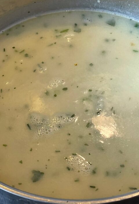 Neue Suppen Rezepte – Spargelsuppe aus Spargelschale