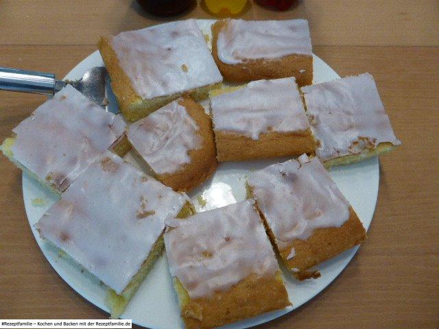 saftiger Zitronenkuchen vom Blech