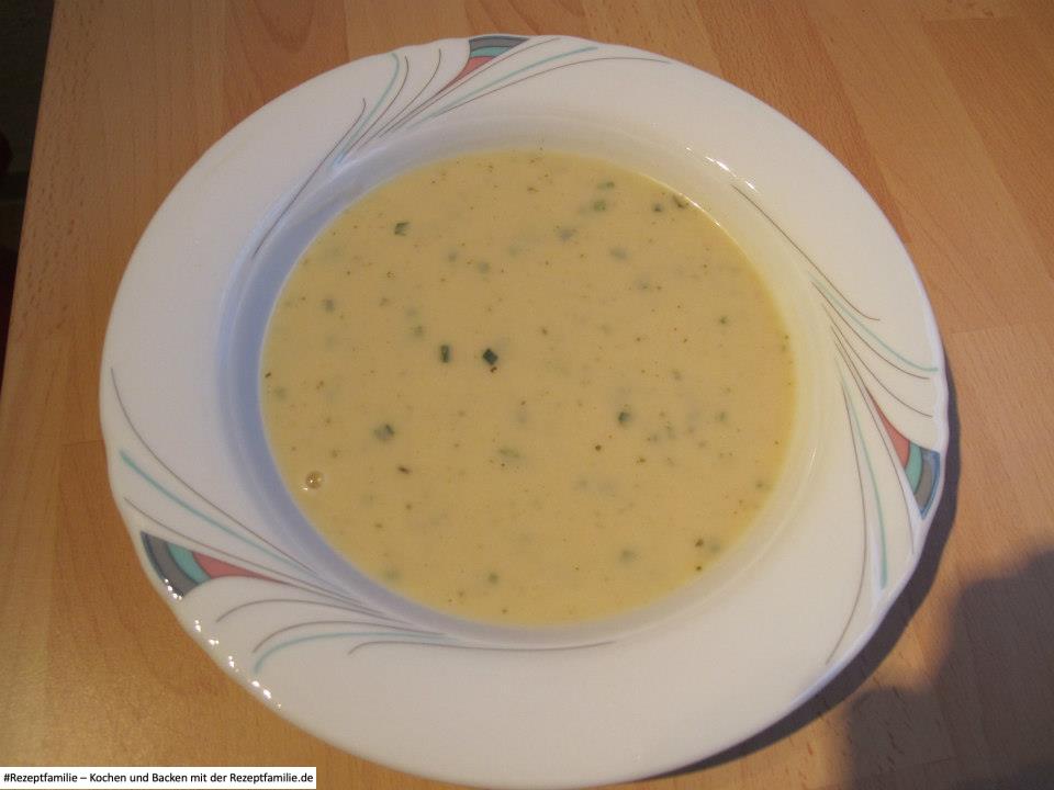Kartoffelknoblauchsuppe