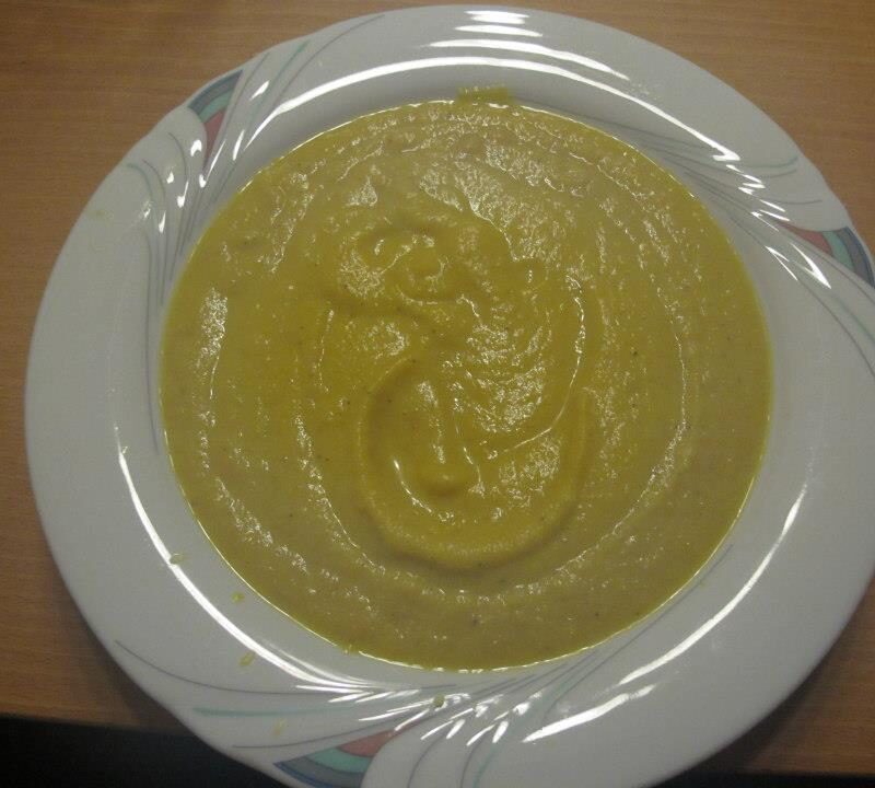 Rezeptideen dieser Woche: Sellerie-Möhren-Cremesuppe und 7 weitere Suppenrezepte 1 Suppen Rezepte der Woche – Sellerie-Möhren-Cremesuppe