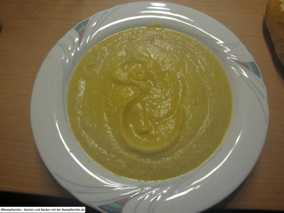 Sellerie-Möhren-Cremesuppe